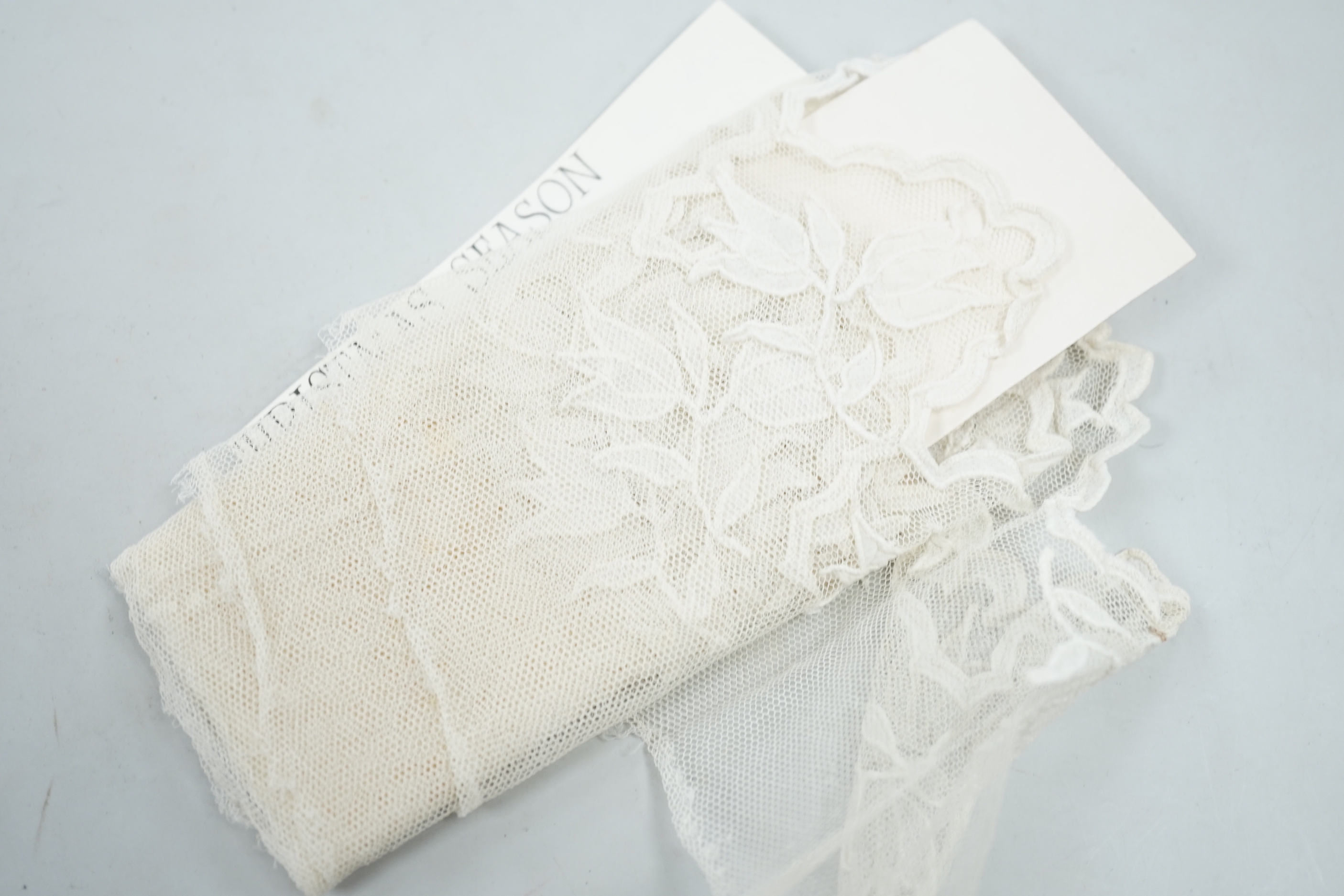 A quantity of needle lace, bobbin lace and machine lace trimmings